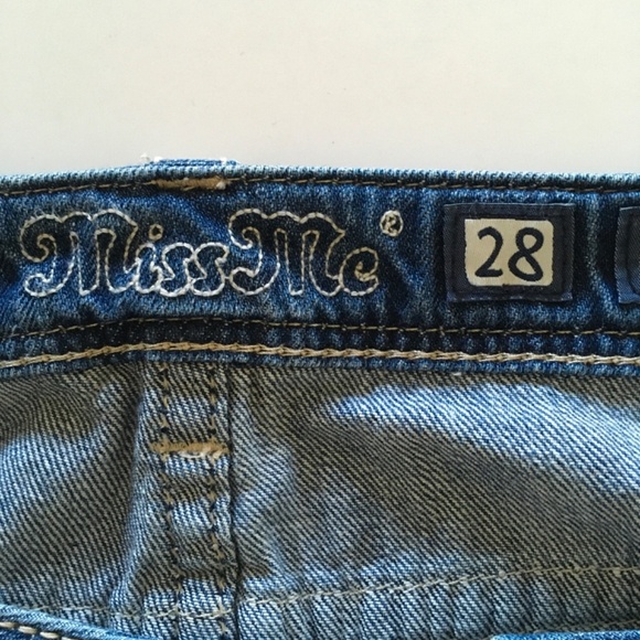 Miss Me High Rise Jean Skirt Southwestern Embroidered Aztec Cotton Denim Size 28 - Picture 10 of 15